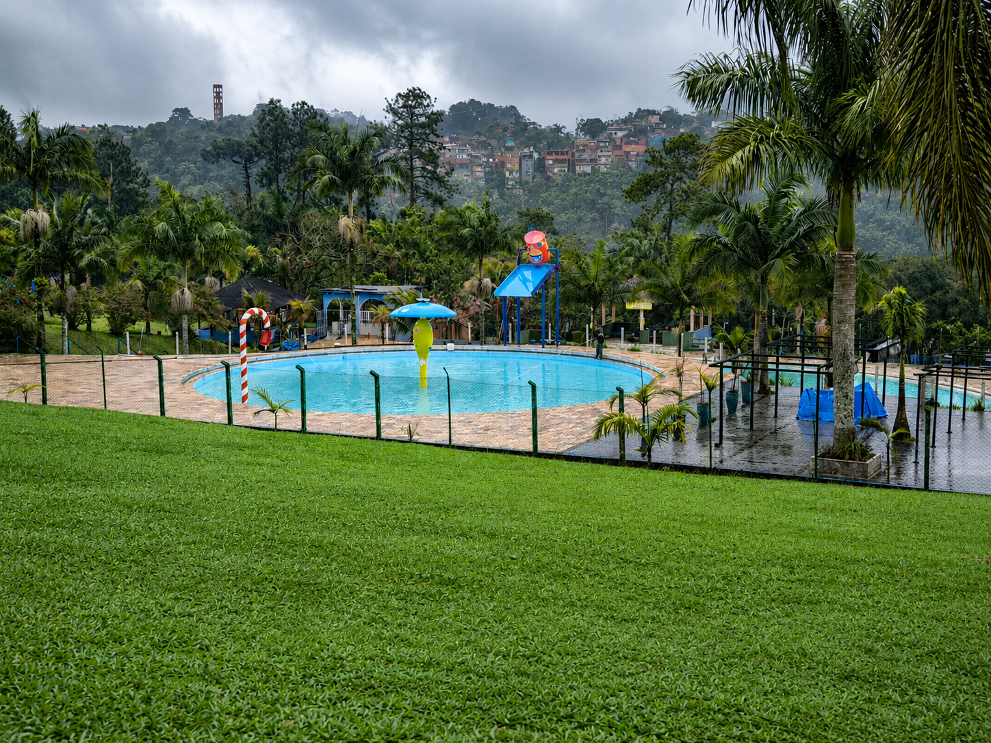 Área de piscinas do Clube dos Bancários