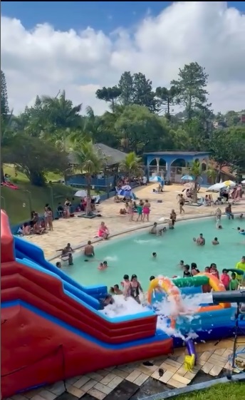 Vista geral das piscinas