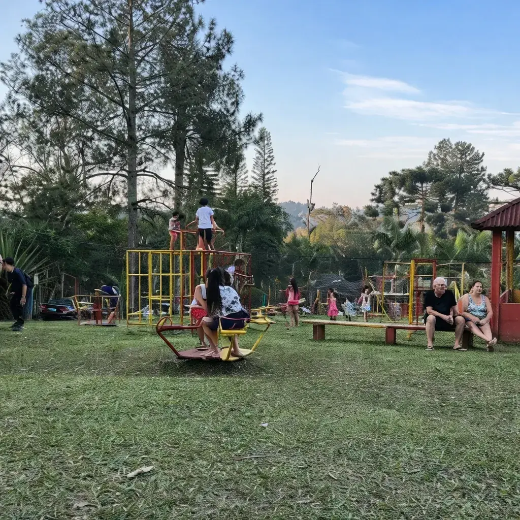 Playground infantil completo do clube